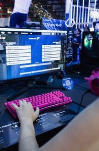 help F8bet