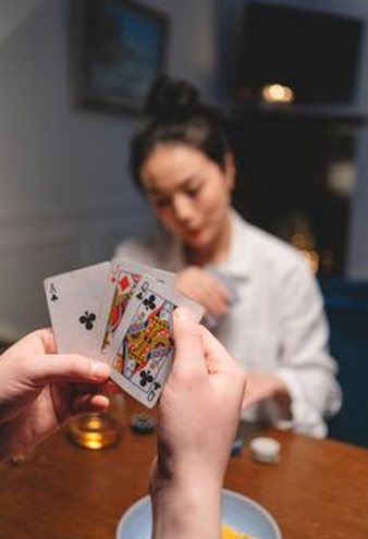 help F8bet